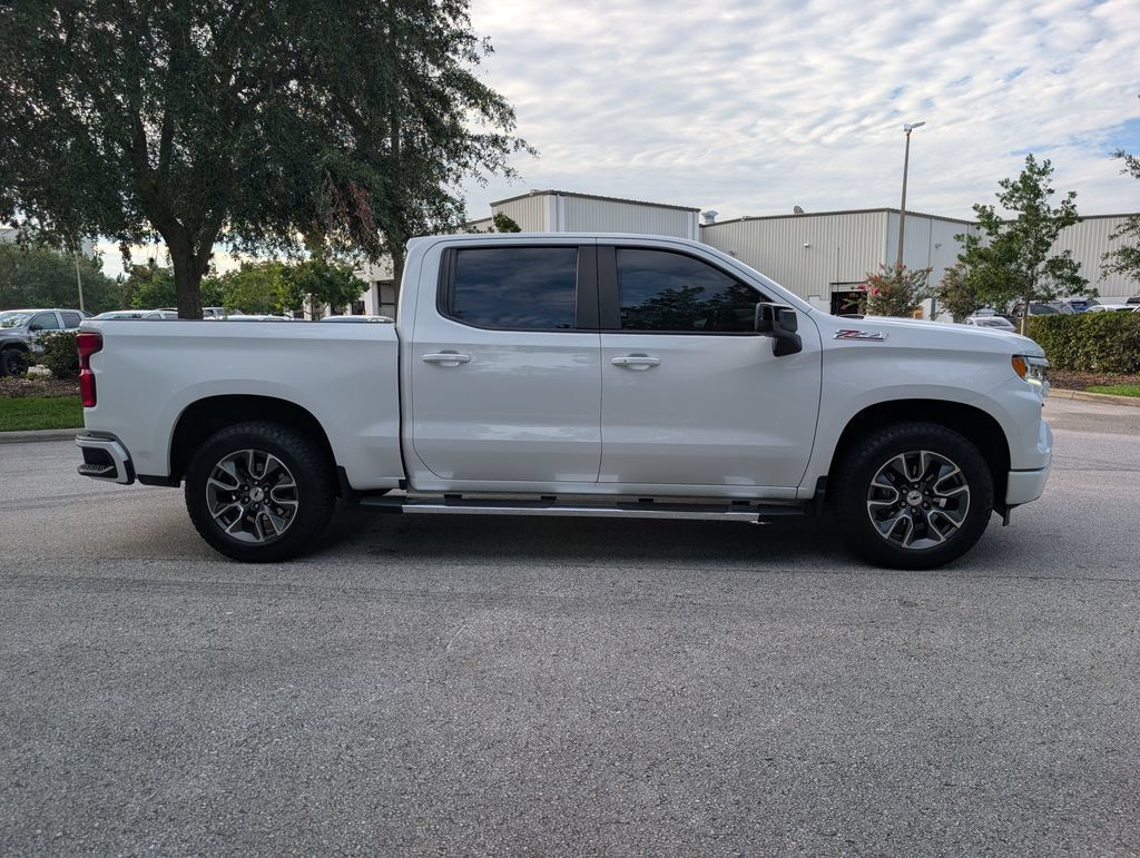 Used 2024 Chevrolet Silverado 1500 RST AWD/4WD image 10