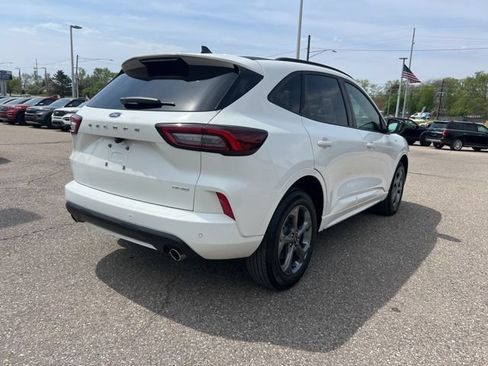 Certified 2024 Ford Escape ST-Line w/ Tech Pack #1 AWD/4WD image 4
