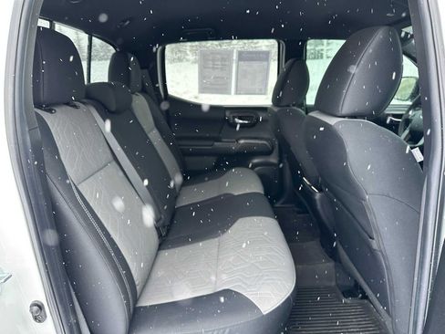 Used 2023 Toyota Tacoma TRD Off-Road w/ Black Out Package (TMS) image 12