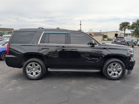 Used 2017 Chevrolet Tahoe LT image 4