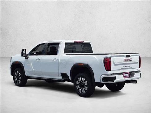 Used 2026 GMC Sierra 2500 Denali w/ Denali Reserve Package AWD/4WD image 8