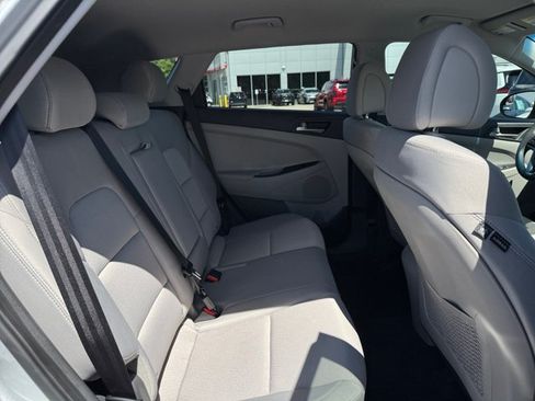 Used 2018 Hyundai Tucson SE AWD/4WD image 28