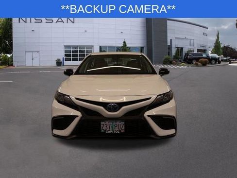 Used 2024 Toyota Camry SE FWD image 7