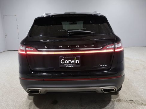 Used 2023 Lincoln Nautilus Reserve w/ Equipment Group 201A image 3