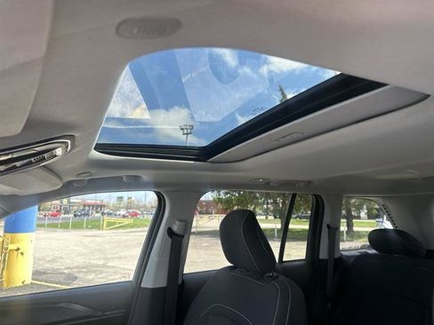 Used 2023 Jeep Grand Cherokee Laredo w/ Trailer Tow Prep Group (B) image 16