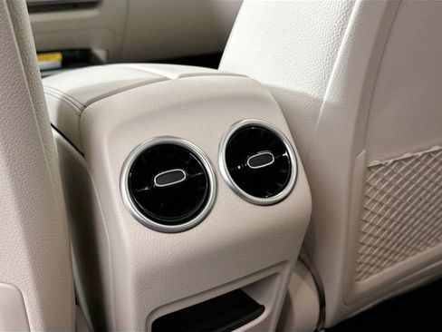 Certified 2026 Mercedes-Benz GLB 250 image 25