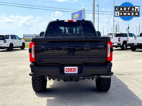 Used 2025 Ford F250 Platinum w/ FX4 Off-Road Package image 7