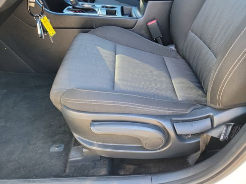 Used 2020 Kia Sportage LX image 5