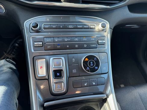 Certified 2023 Hyundai Santa Fe SEL image 11