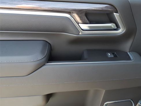 New 2026 Chevrolet Silverado 2500 LTZ image 10