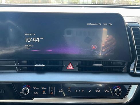 Certified 2025 Kia Sportage EX image 15