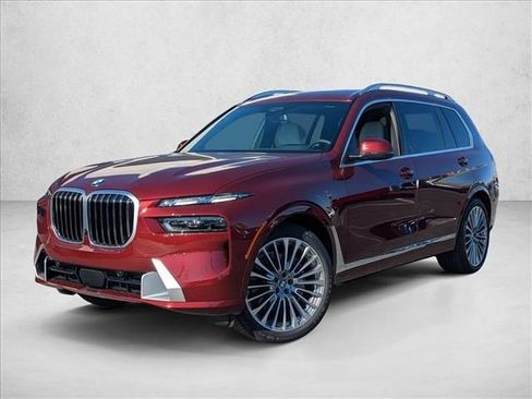 Used 2025 BMW X7 xDrive40i image 1
