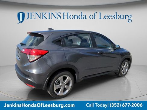 Used 2019 Honda HR-V LX image 4