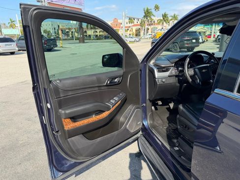 Used 2020 Chevrolet Suburban Premier RWD image 10