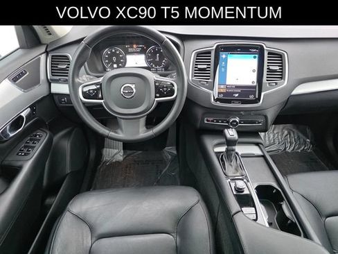 Used 2022 Volvo XC90 T5 Momentum w/ Protection Package Premier FWD image 23