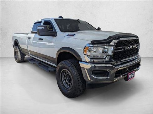 Used 2024 RAM 2500 Tradesman w/ Chrome Appearance Group image 3