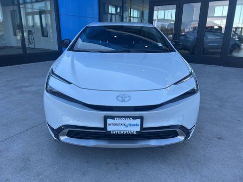 Used 2023 Toyota Prius Prime image 2