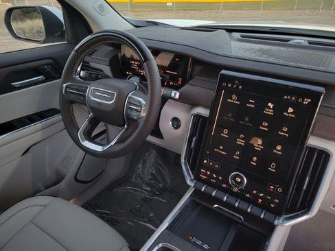 New 2026 GMC Acadia Denali w/ Super Cruise Package image 18