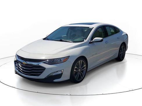 Certified 2022 Chevrolet Malibu Premier FWD image 2