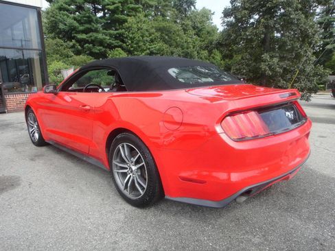Used 2016 Ford Mustang Premium image 4
