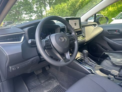Used 2026 Toyota Corolla LE FWD image 11