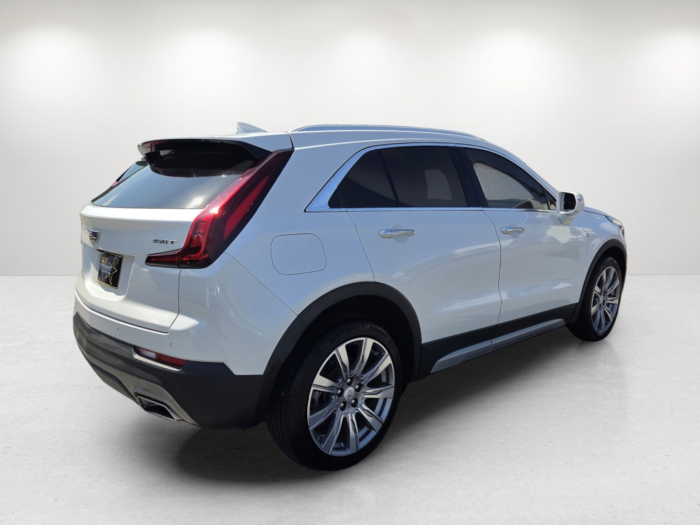 Used 2021 Cadillac XT4 Premium Luxury FWD image 5