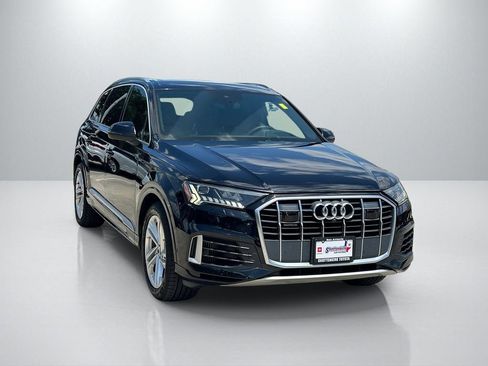 Used 2021 Audi Q7 3.0T Prestige AWD/4WD image 3