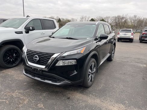 Used 2023 Nissan Rogue SL AWD/4WD image 6