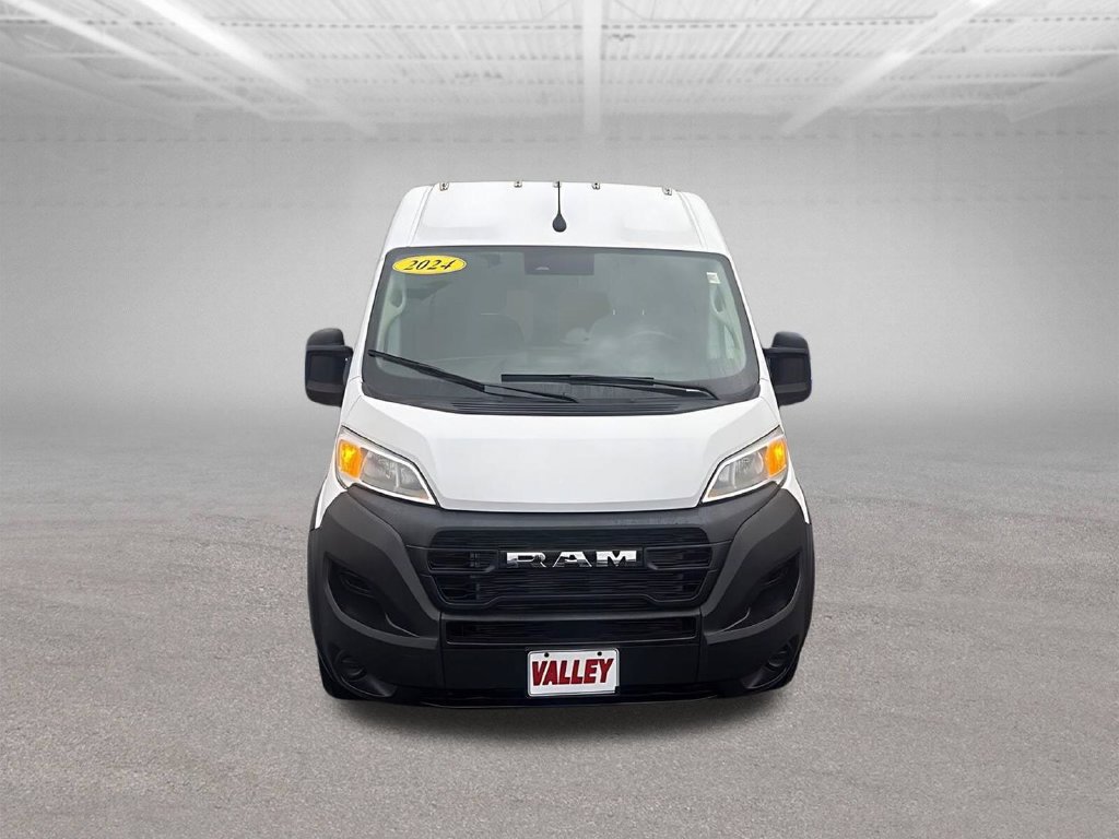 Used 2024 RAM ProMaster 2500 FWD image 2