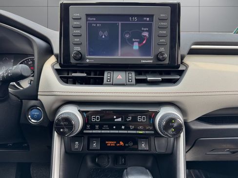 Certified 2022 Toyota RAV4 XLE Premium AWD/4WD image 15