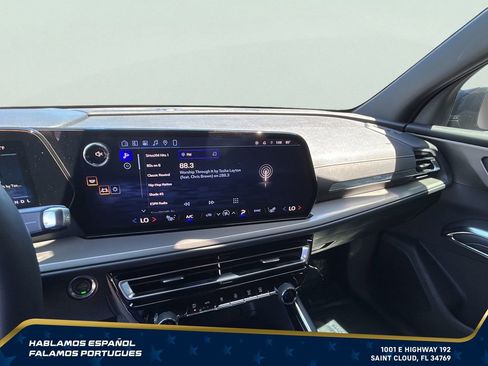 Certified 2026 Chevrolet Traverse LT w/ Driver Confidence Package FWD image 19