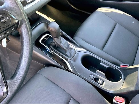 Used 2024 Toyota Corolla LE image 18