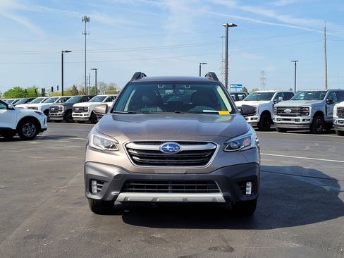 Used 2022 Subaru Outback Limited w/ Popular Package #2 image 9