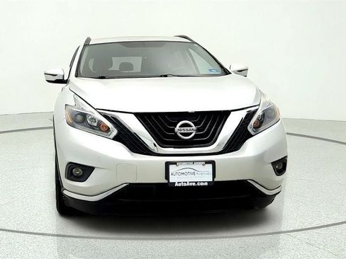 Used 2018 Nissan Murano SV FWD image 2