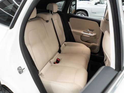 Used 2025 Mercedes-Benz GLA 250 4MATIC w/ Winter Package image 11