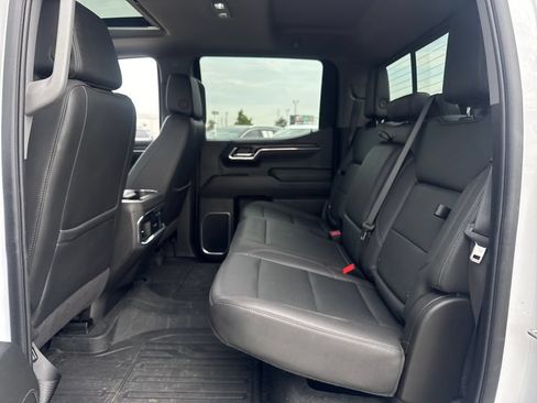 Used 2025 GMC Sierra 1500 SLT w/ SLT Premium Plus Package AWD/4WD image 15