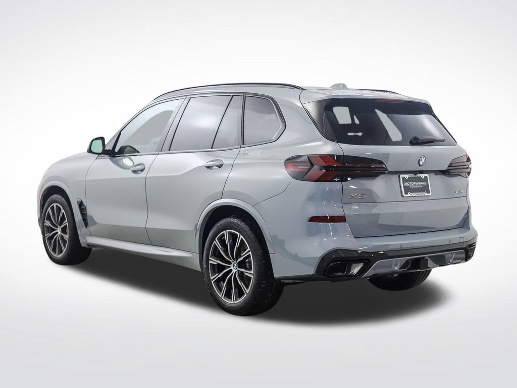 Used 2026 BMW X5 xDrive40i w/ Executive Package AWD/4WD image 3