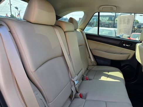 Used 2019 Subaru Outback 2.5i Limited AWD/4WD image 14