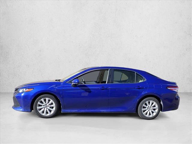 Used 2018 Toyota Camry LE FWD image 2
