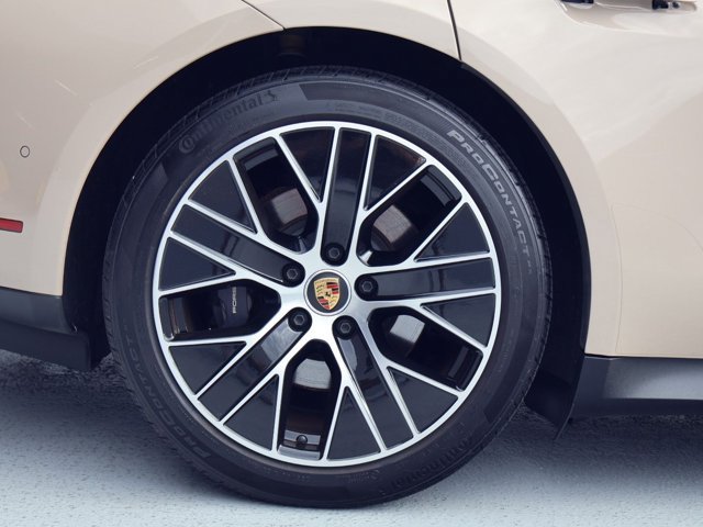 Certified 2024 Porsche Taycan w/ Premium Package RWD image 27