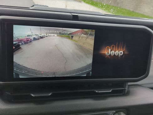 New 2026 Jeep Wrangler Willys AWD/4WD image 18
