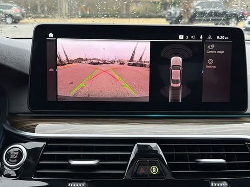 Used 2023 BMW 530e xDrive image 31