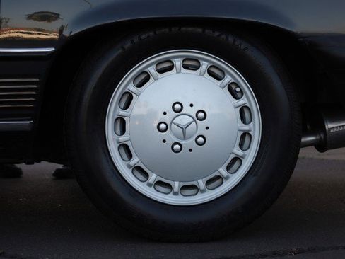 Used 1988 Mercedes-Benz 560 SL image 46