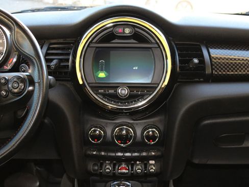 Used 2020 MINI Cooper S w/ Storage Package image 29