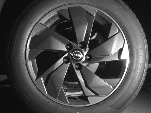 Used 2025 Nissan Rogue SV AWD/4WD image 14