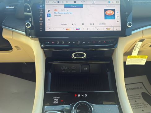 New 2026 Jeep Grand Cherokee Limited AWD/4WD image 14