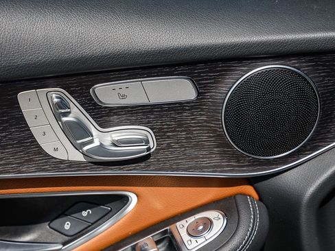 Certified 2022 Mercedes-Benz GLC 300 GLC 300 image 21