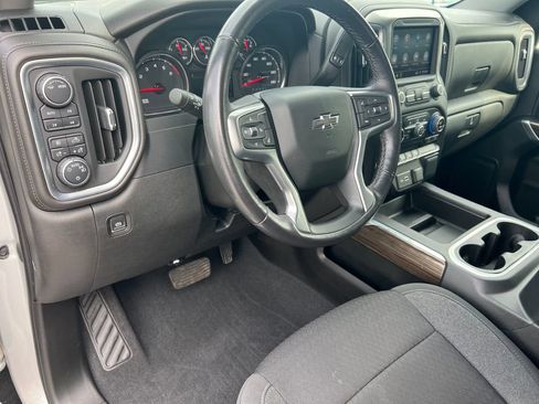 Used 2022 Chevrolet Silverado 1500 LT Trail Boss AWD/4WD image 25