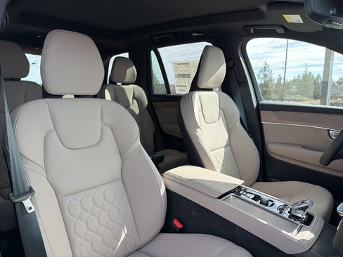 New 2026 Volvo XC90 B6 Plus w/ Protection Package Premier AWD/4WD image 26