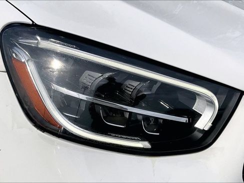 Used 2021 Mercedes-Benz GLC 300 4MATIC w/ AMG Line image 39